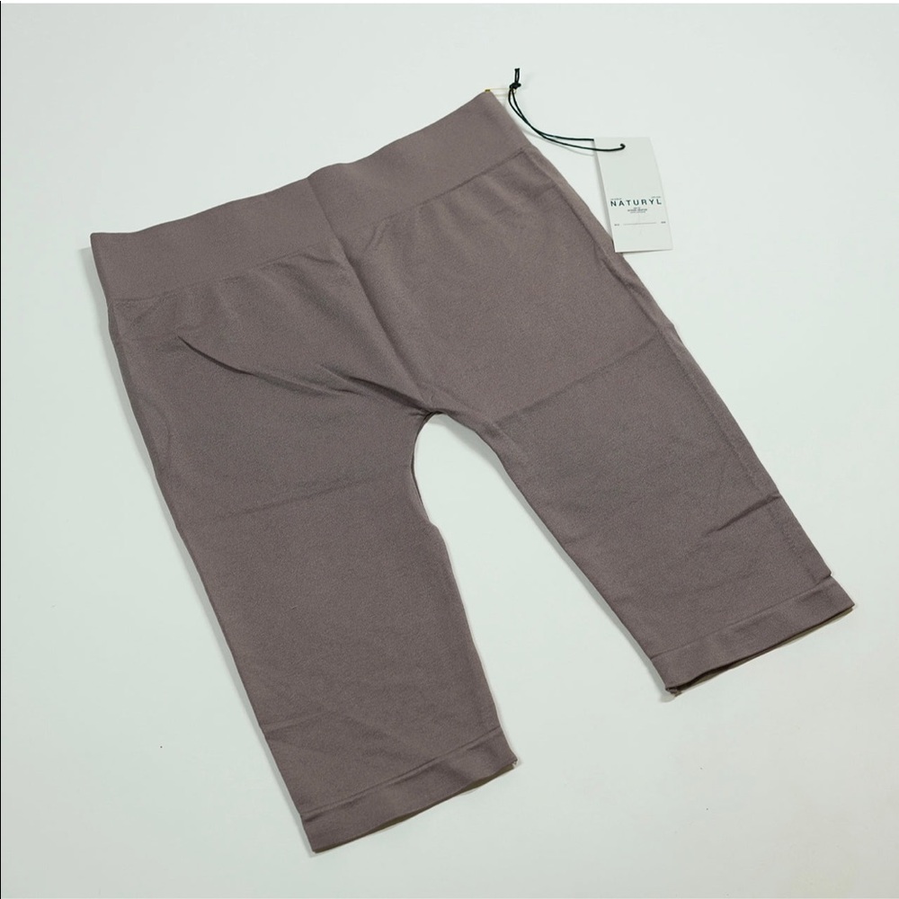 🆕 Naturyl Basic Biker Shorts Dusty Rose - Picture 3 of 4